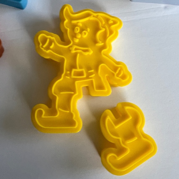 Rudolph The Red Nosed Reindeer 3D cookie cutters - Picture 8 of 12